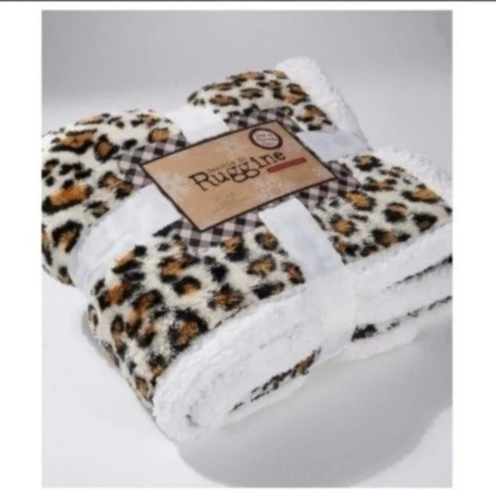 SOFT & COZY DOUBLE SIDED SHERPA & LEOPARD PRINT BLANKET/THROW-NEW